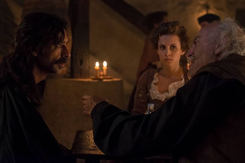  Alonso es reconocido por un hombre que luchó con él en Flandes