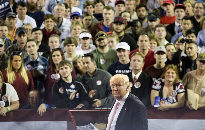 Donald Trump da un mitin en Valdosta, Georgia, en la víspera del supermartes