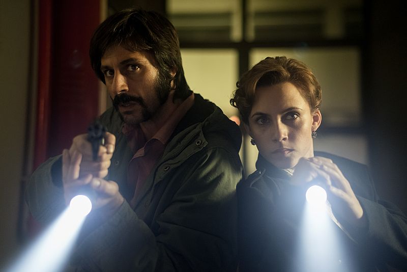 Pacino y Amelia buscan el virus en la sede de la farmacéutica