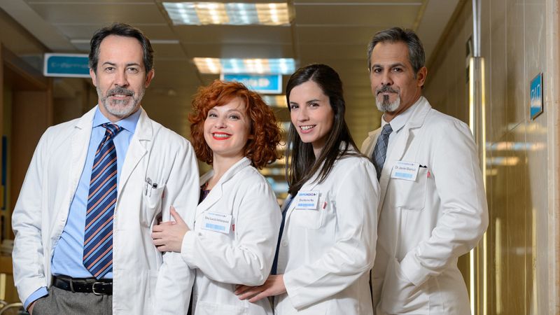 Parte del equipo de 'Centro Médico'