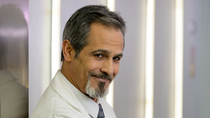 Jesús Cabrero es el Dr. Javier Blanco