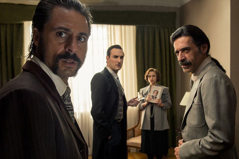 La patrulla junto a Argamasilla en la habitación tiene un 'deja vu'