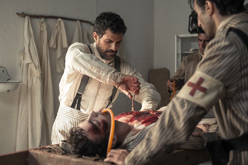 Julin salva la vida a un soldado herido en Filipinas