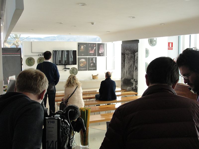 En el centro de recepción de visitantes