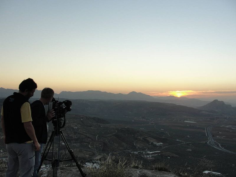 Contemplando el otro perfil de la Peña desde tierras de Archidona