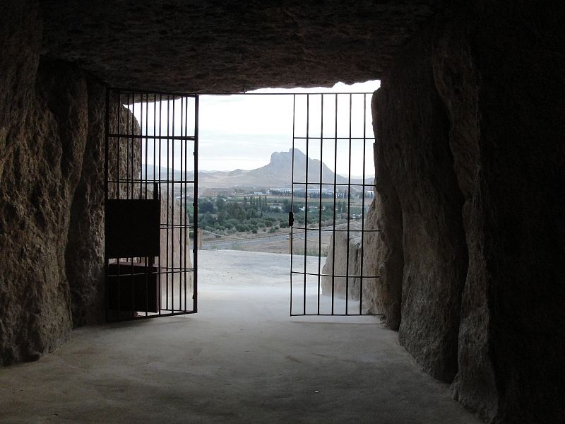 Esta claro hacia donde mira Menga