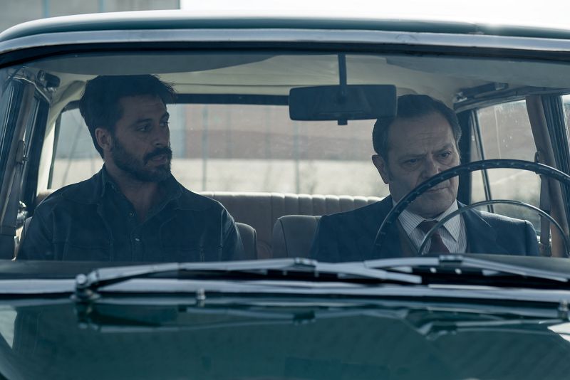 Pacino evita que su padre se suicide como ya hiciera una vez antes de cambiar la historia