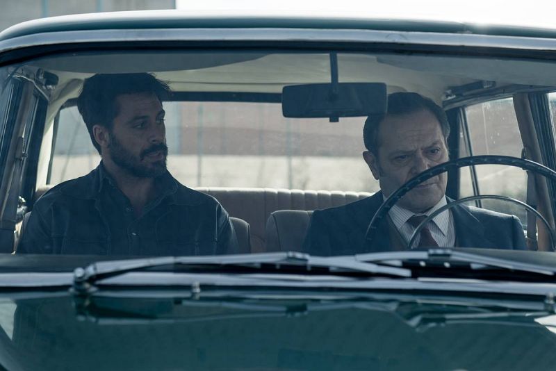  Pacino evita que su padre se suicide como ya hiciera una vez antes de cambiar la historia