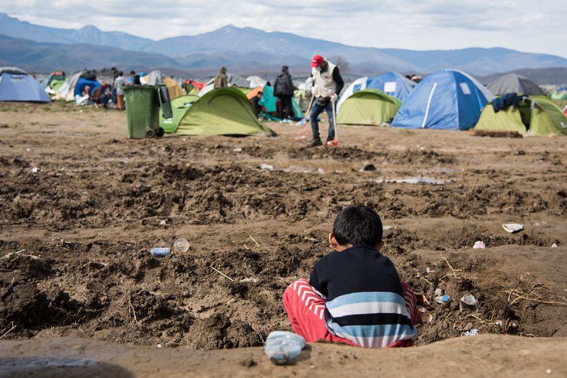 Mientras Europa se pone de acuerdo los días pasan, y la miseria se instala entre los refugiados en Idomeni