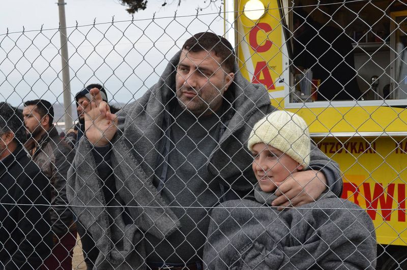 Atrapados en Idomeni. Rami, pediatra y su hjo Hussein