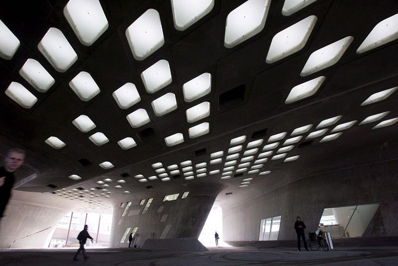 Centro Phaeno del Museo de Ciencia de Wolfsburgo, en Alemania