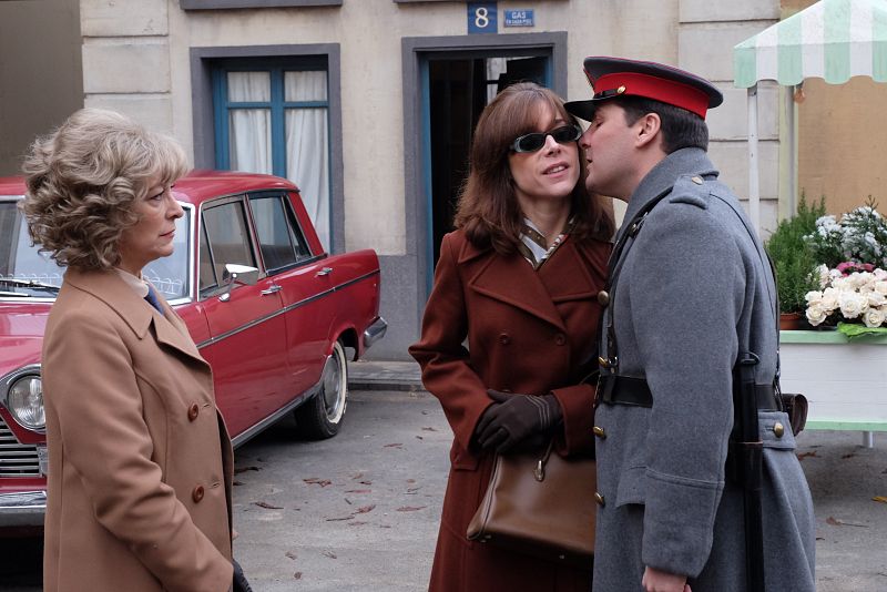 Margarita intenta ayudar a una mujer maltratada