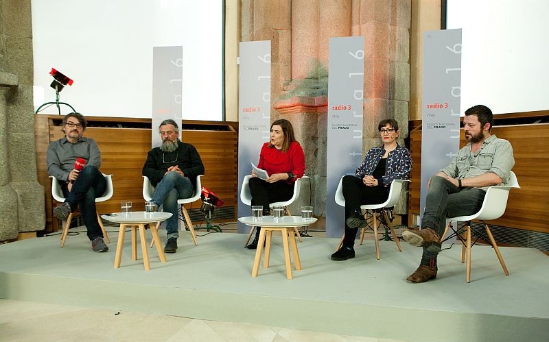 Cuatro de los más destacados creadores de cómics actuales conversando por primera vez juntos.