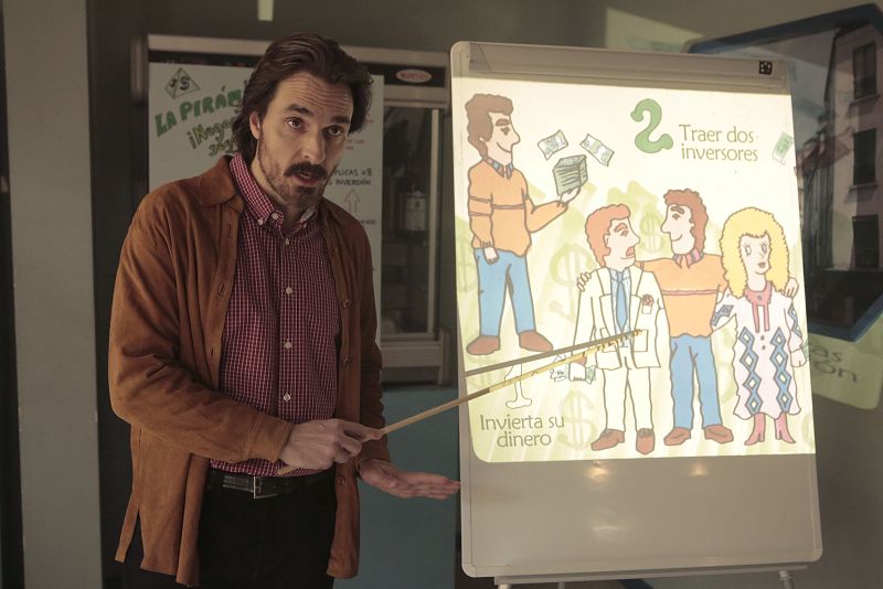 Cuéntame cómo pasó - José Luis explica cómo funciona la pirámide