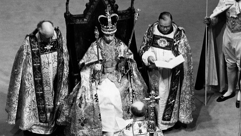 Ceremonia de coronación de Isabel II como reina de Inglaterra,en la Abadía de Westminster, el 2 de junio de 1953