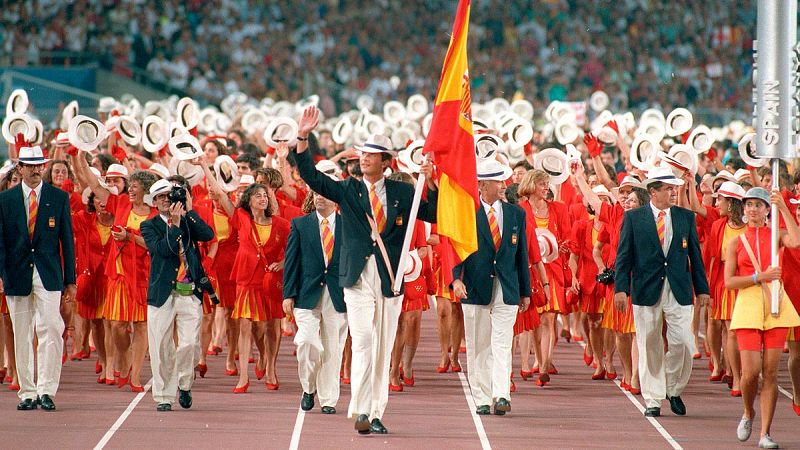 Felipe VI fue el abanderado en el gran momento olímpico español, Barcelona 92