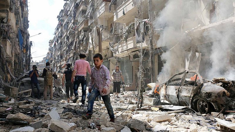 La Cruz Roja ha advertio de que la ciudad se enfrenta a un desastre humanitario que afectaría a decenas de miles de personas. AFP PHOTO / AMEER ALHALBI