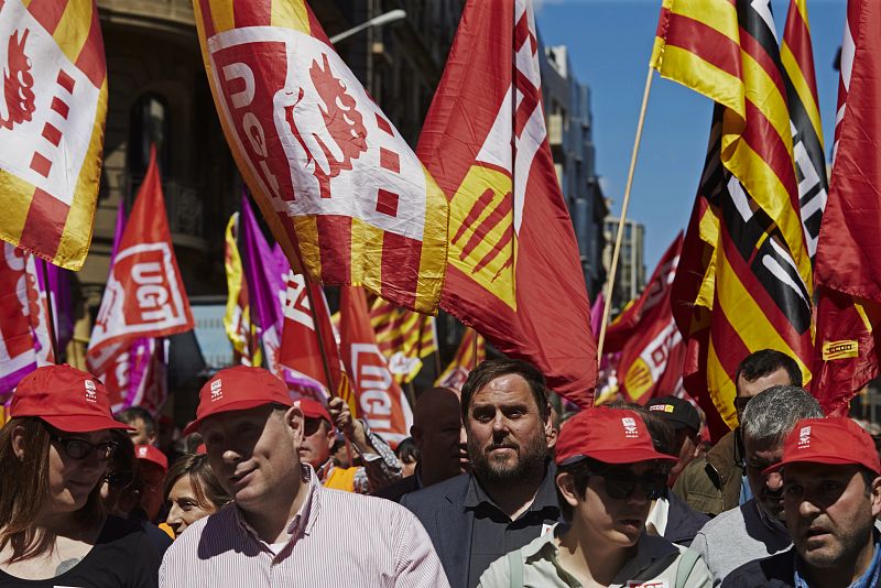 Oriol Junqueras participa en Barcelona en la manifestación del Primero de Mayo convocada por CCOO y UGT