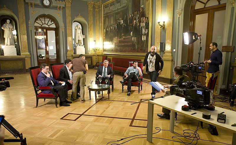 Rodaje debate a cuatro en el Senado