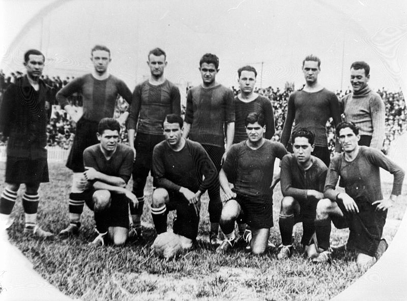 Imagen de la plantilla que se adjudicó la primera Liga para el Barça en 1929.