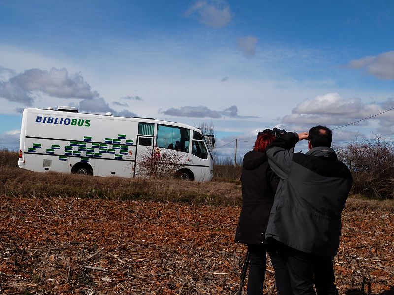 El bibliobús pasa