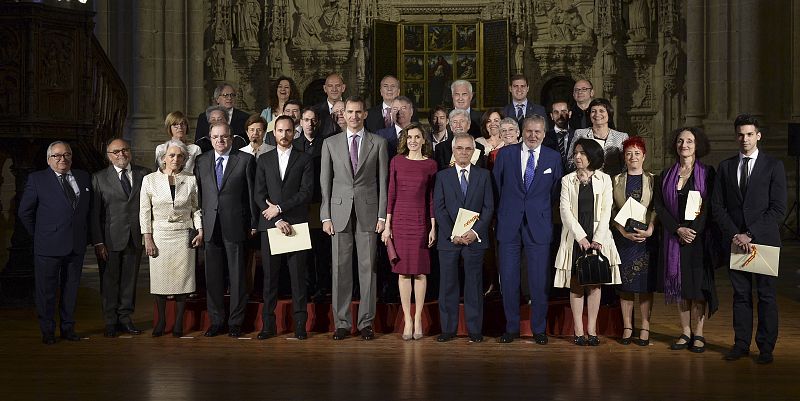 REYES PRESIDEN ENTREGA DE LOS PREMIOS NACIONALES DE CULTURA