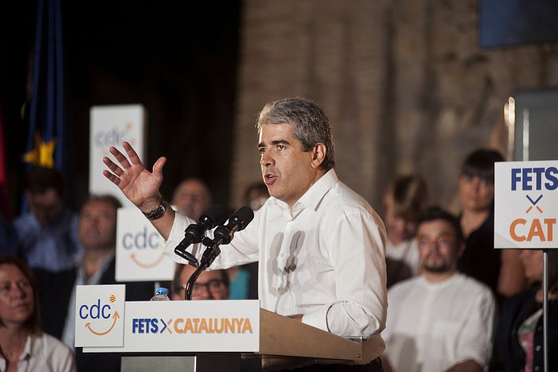 Francesc Homs reivindica a CDC como el partido que "se planta" ante los "extremismos" de la CUP y el PP
