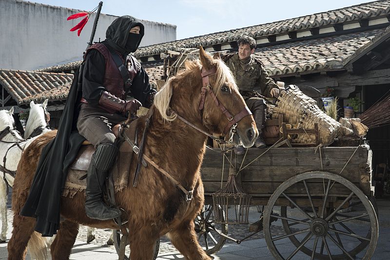 Águila Roja - Águila intenta recuperar su carro