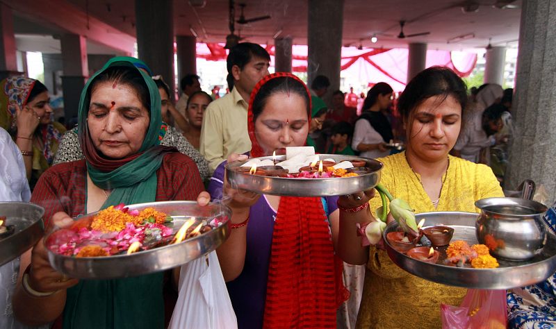 Jammu celebra el festival anual de Mata Kheer Bhawani