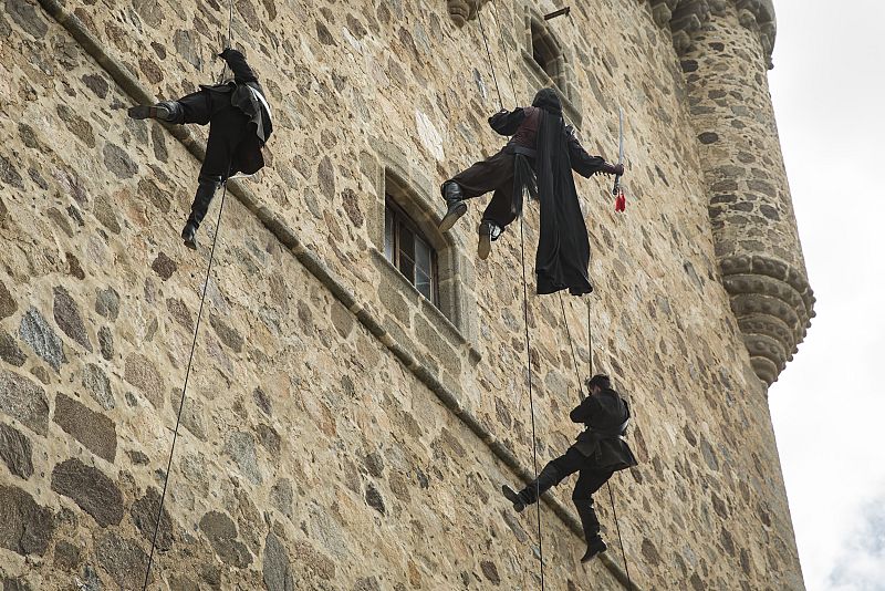 Águila Roja - Águila en el aire