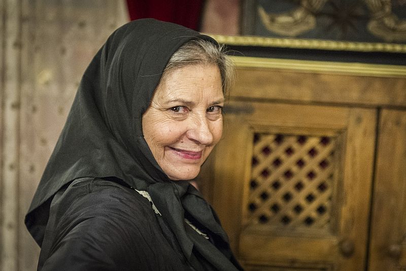 Águila Roja - Flora, interpretada por Tina Sainz