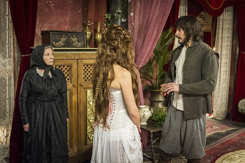 Águila Roja - Flora, Anaís y Gonzalo