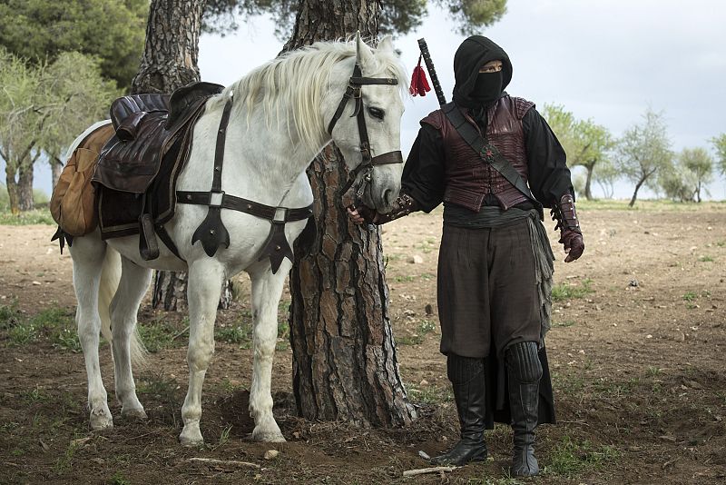 Águila Roja - Águila, con su caballo