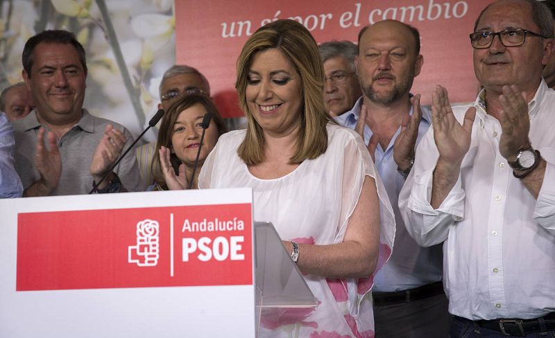 Susana D&iacute;az ha comparecido para dejar claro que los ciudadanos han elegido que el pr&oacute;ximo Gobierno sea del Partido Popular. "El PP ha ganado las elecciones en Espa&ntilde;a. Tengo que felicitar al partido ganador. Los ciudadanos no han 