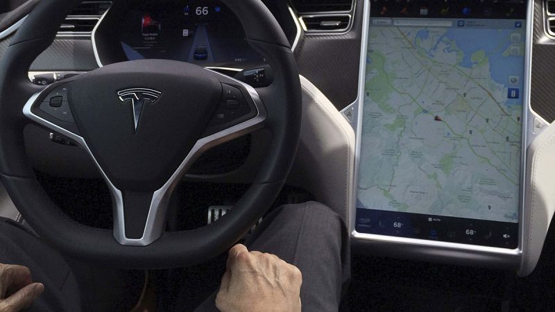 Primer accidente mortal de un Tesla S con autopiloto