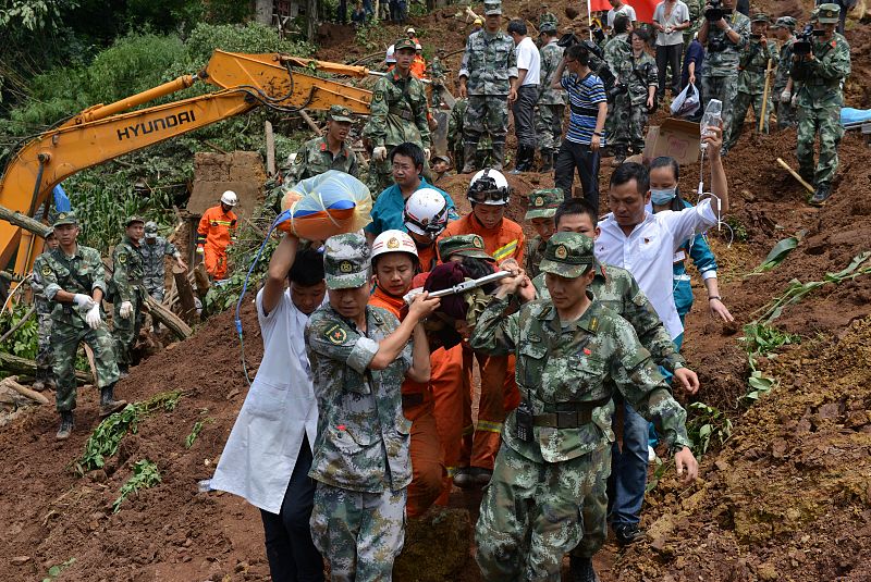 Una decena de muertos en un deslizamiento de tierra en China