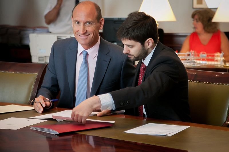 El primer diputado en presentar sus credenciales al Congreso ha sido Luis Carlos Sahuquillos, del PSOE, que renovó su escaño el pasado 26 de Junio en Cuenca.