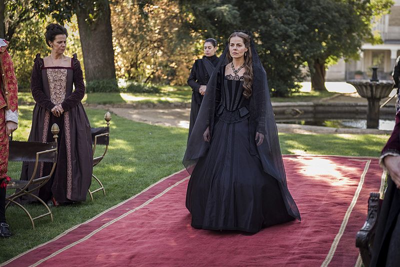 Águila Roja - Lucrecia, camino del altar