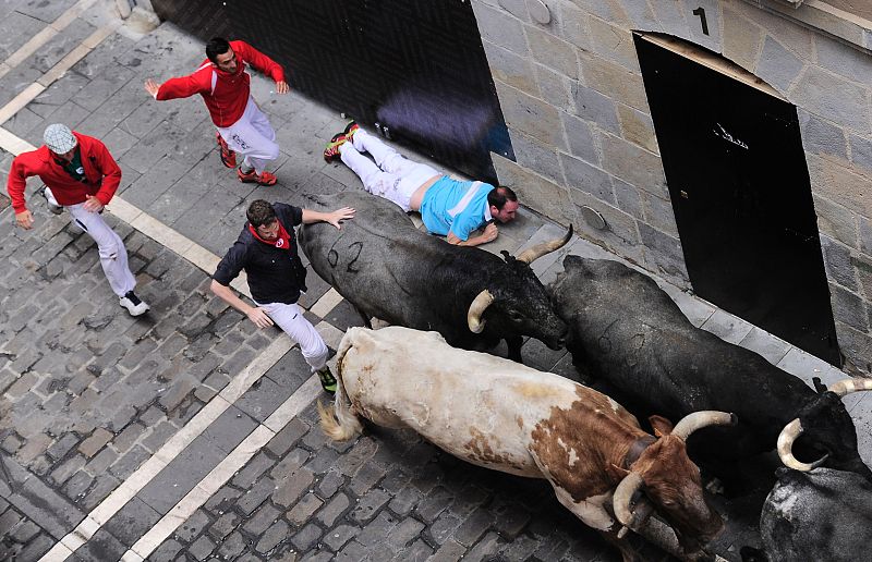La velocidad de los astados ha provocado caídas de los mozos