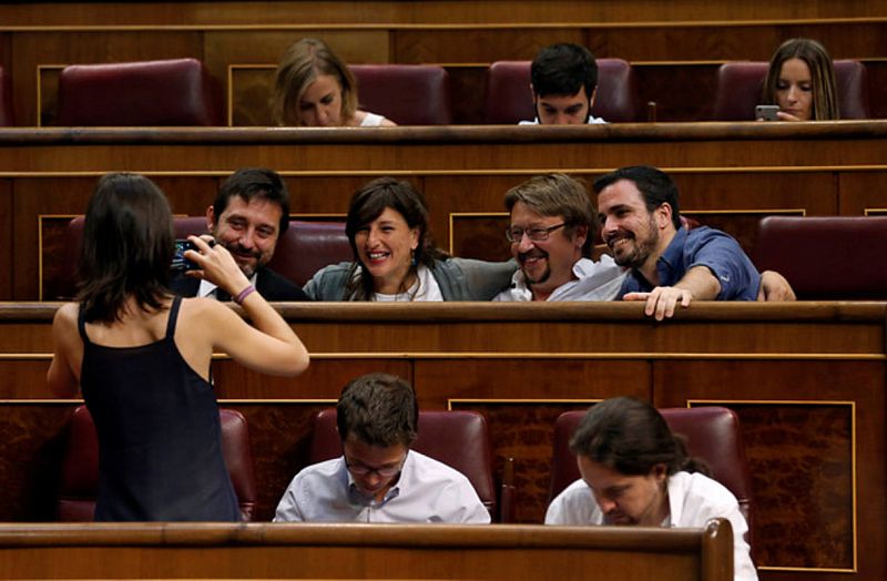 'Selfie' del grupo parlamentario de Unidos Podemos