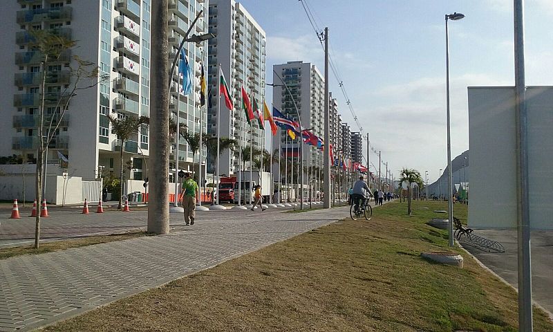 En la villa conviven las más de 200 delegaciones que competirán en los Juegos.