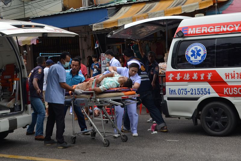 Heridos en la explosión de Trang, Tailandia, reciben asistencia