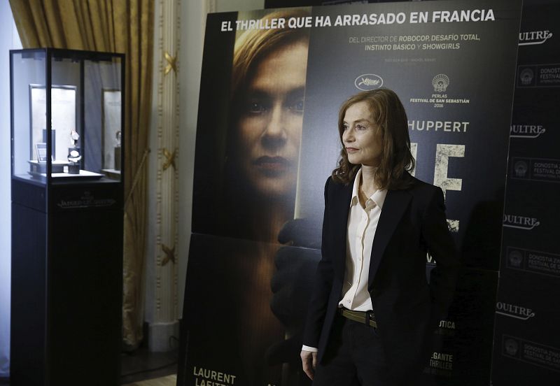 ISABELLE HUPPERT EN LA PRESENTACIÓN DE SU PELICULA "ELLE" DE PAUL VERHOEVEN
