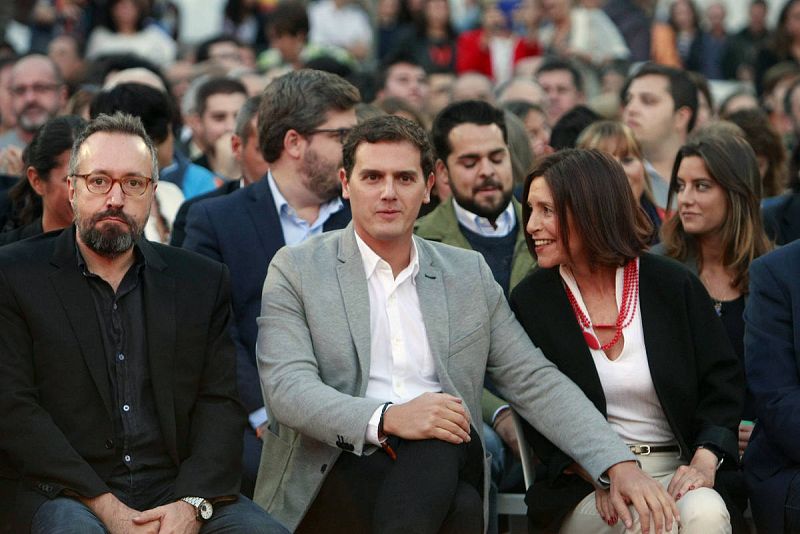 ACTO DE CIERRE DE CAMPAÑA DE CIUDADANOS EN A CORUÑA