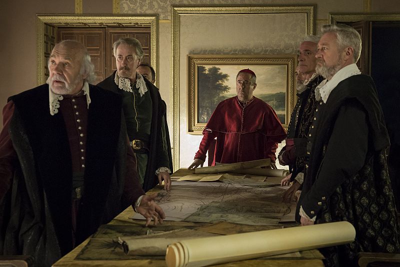 Águila Roja - El Cardenal Mendoza y los consejeros del Rey