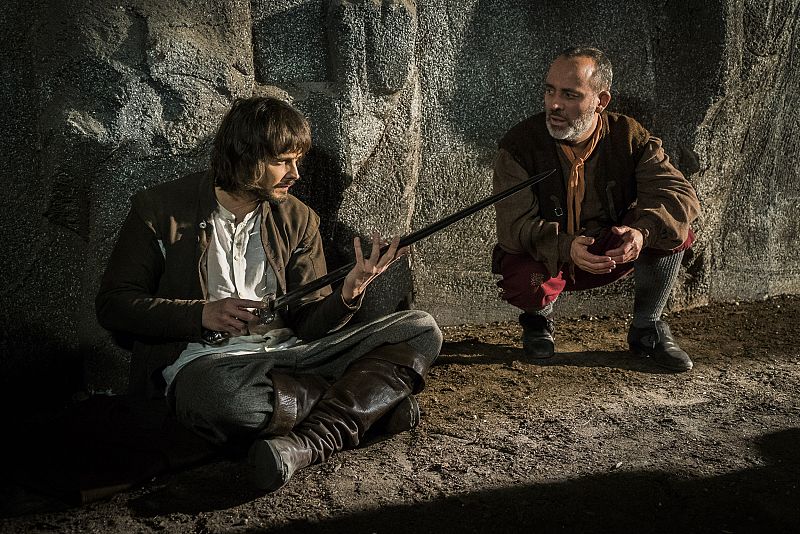Águila Roja - Gonzalo y Sátur en la cueva