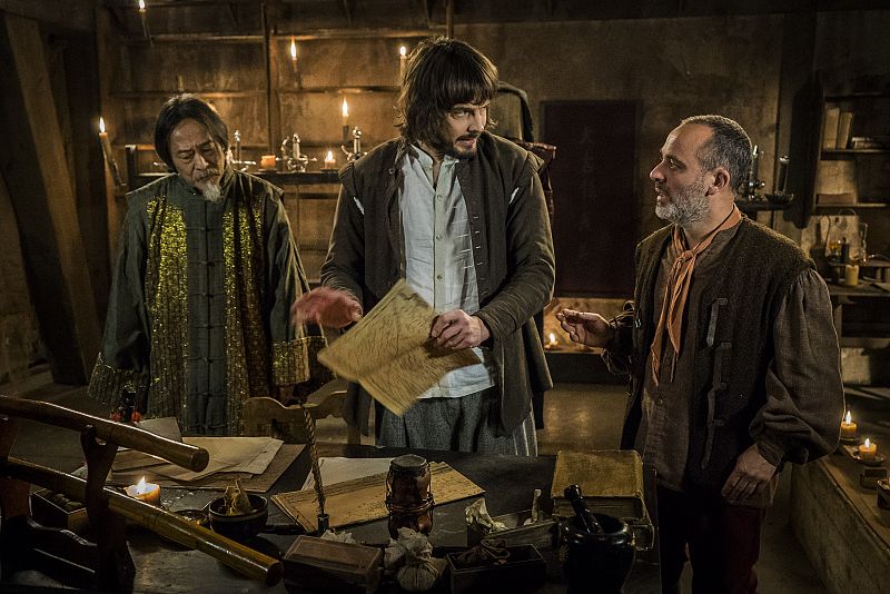 Águila Roja - Gonzalo, con su maestro y Sátur