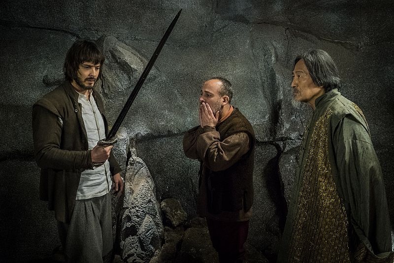 Águila Roja - Gonzalo, Sátur y el maestro