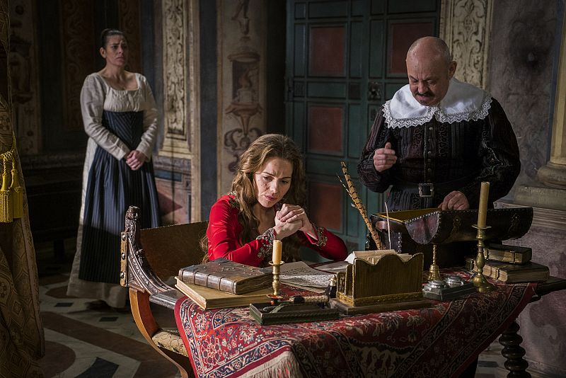 Águila Roja - Lucrecia, Soledad y el médico