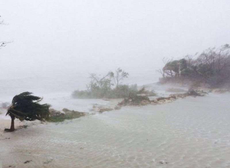 El paso del huracán Matthew, en imágenes